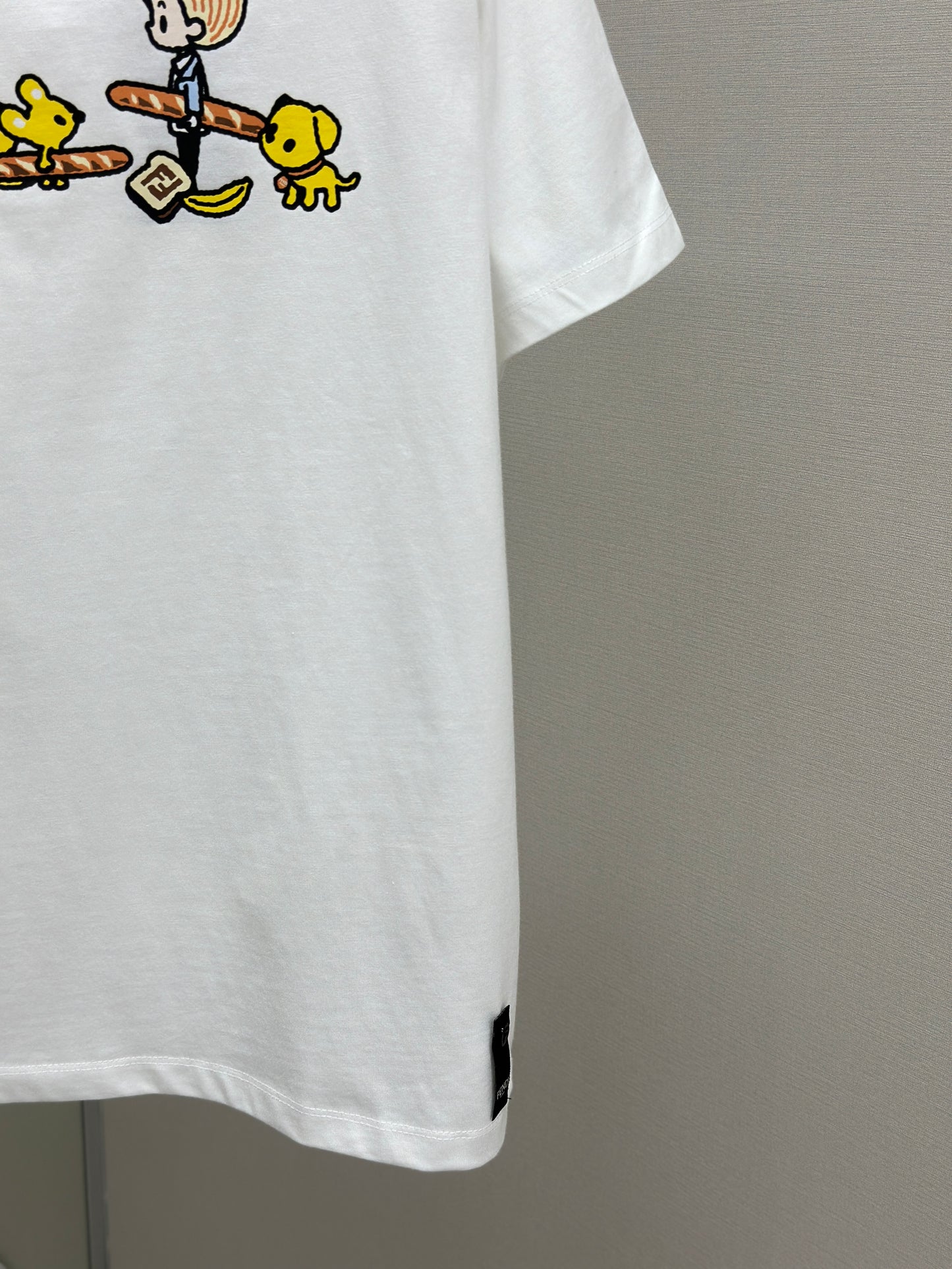 FEND1 Silvia And The Baguette T-Shirt