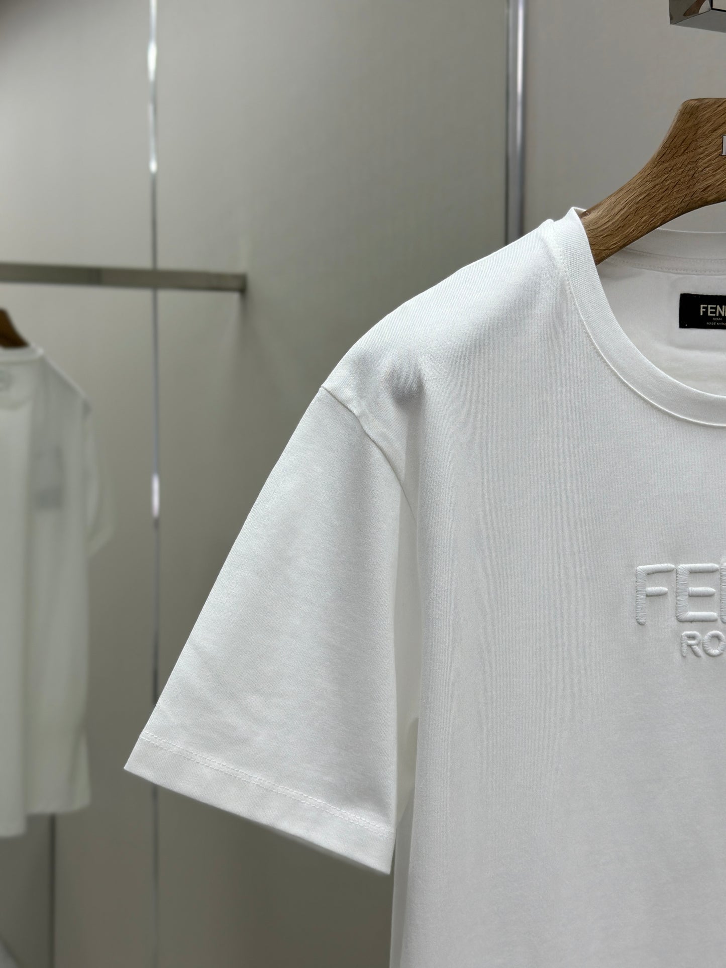 FEND1 Embellished with 3D-effect T-shirt