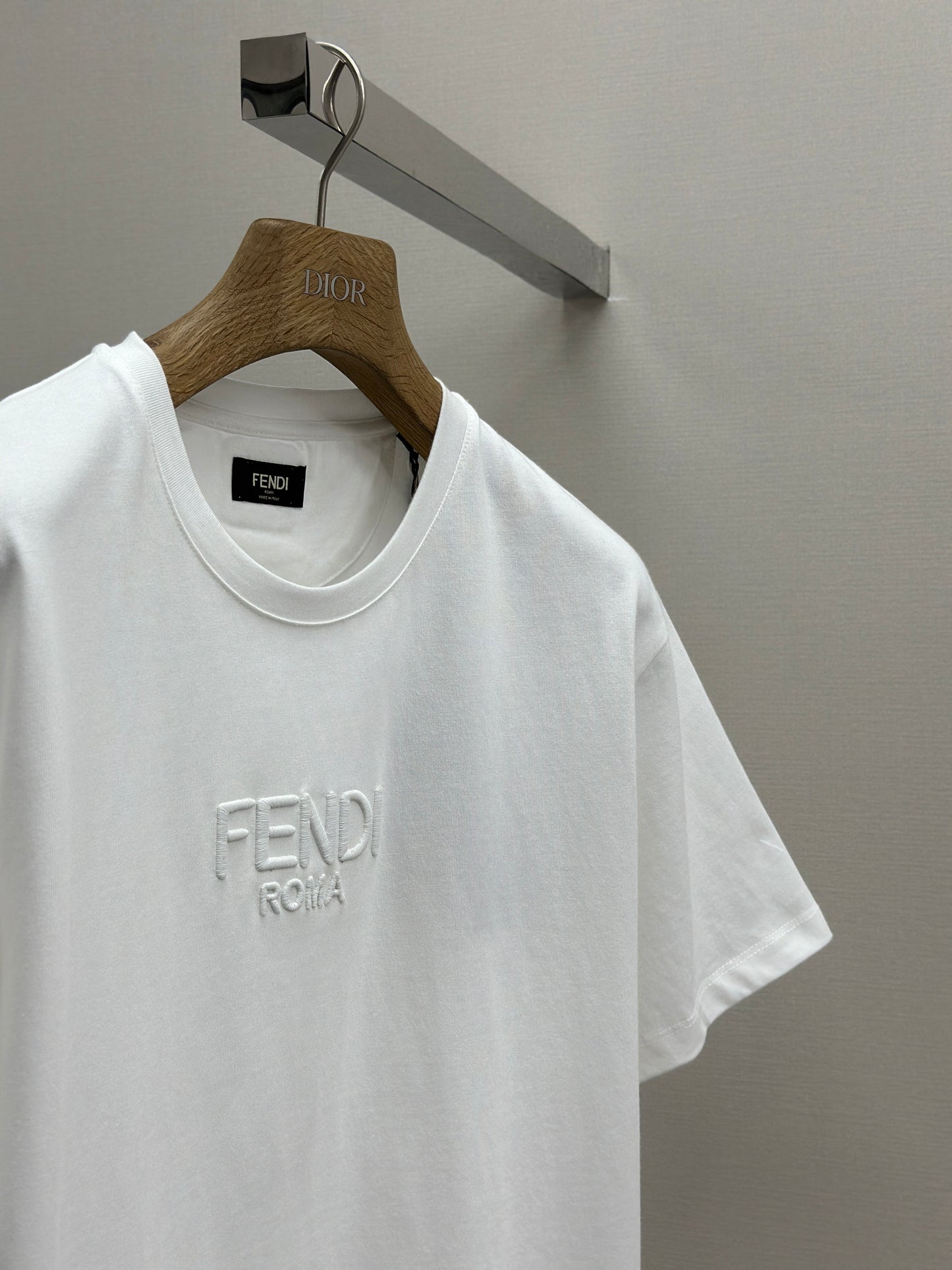 FEND1 Embellished with 3D-effect T-shirt