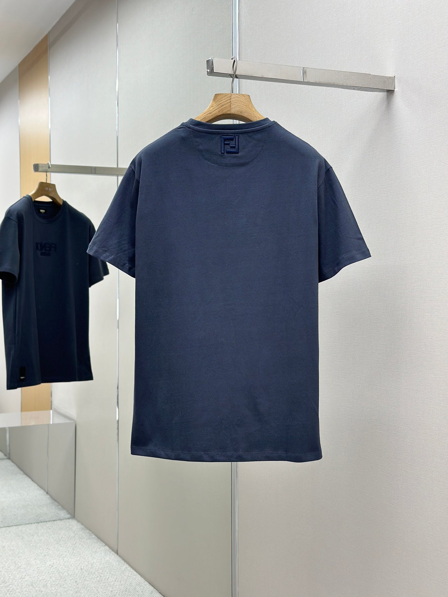 FEND1 Embellished with 3D-effect T-shirt