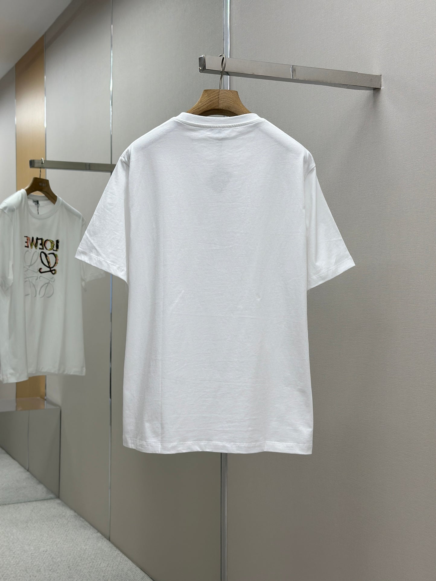 LOE*W Half Hand-Painted Graffiti Embroidered T-Shirt