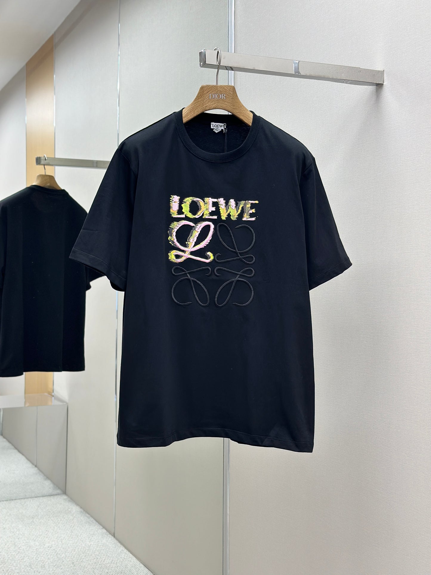 LOE*W Half Hand-Painted Graffiti Embroidered T-Shirt