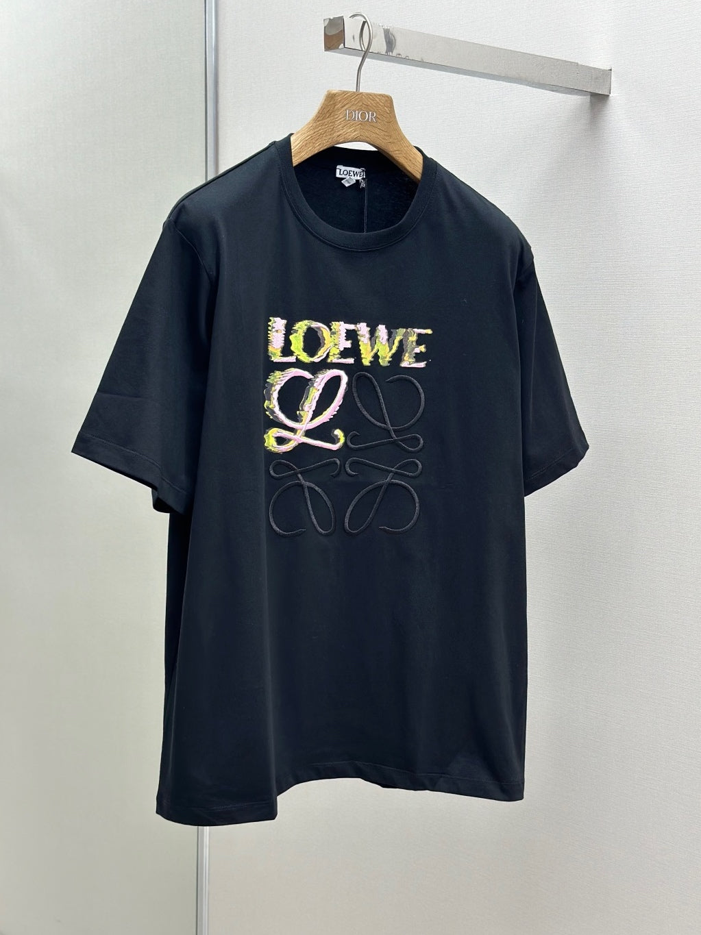 LOE*W Half Hand-Painted Graffiti Embroidered T-Shirt