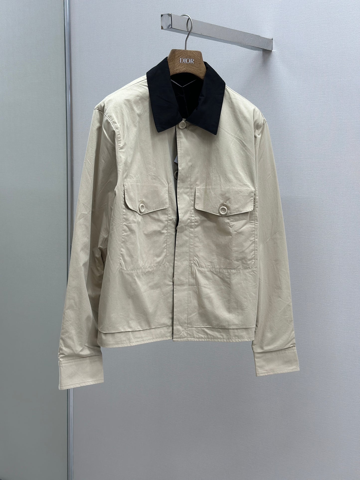 DIO* Jacket with Contrasting Spread Collar