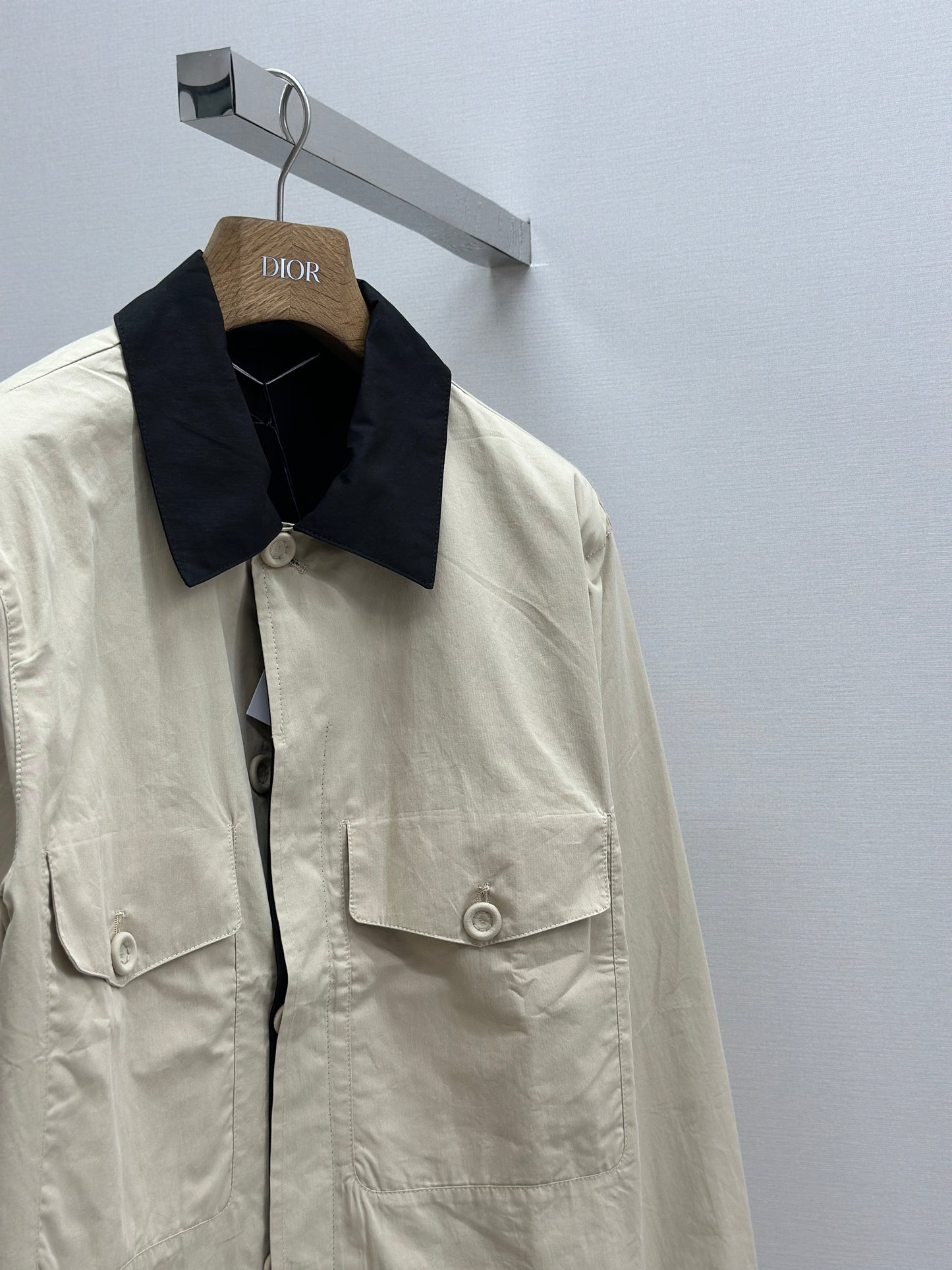DIO* Jacket with Contrasting Spread Collar