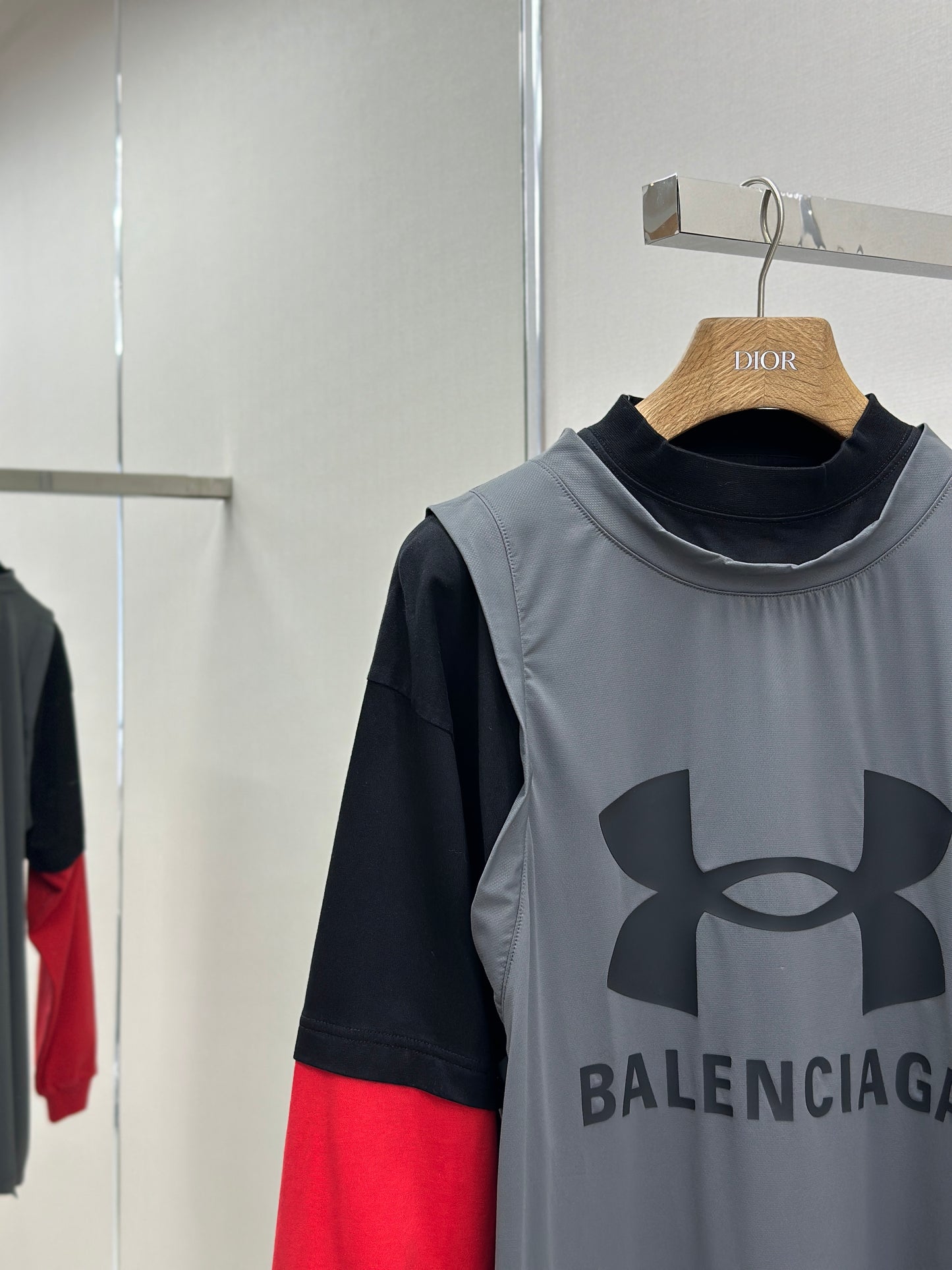 BALENC* Men's Triple Layered T-shirt in Grey/black/red