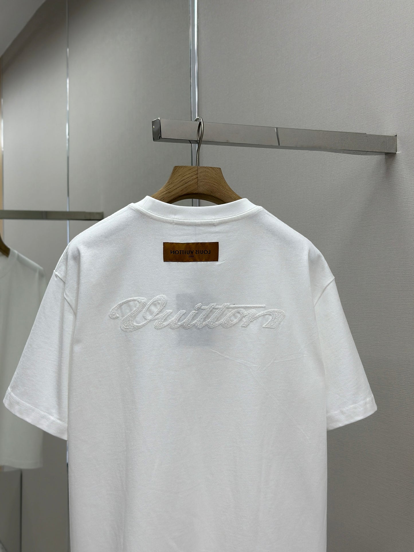 LOUI*V Embroidered logo t-shirt