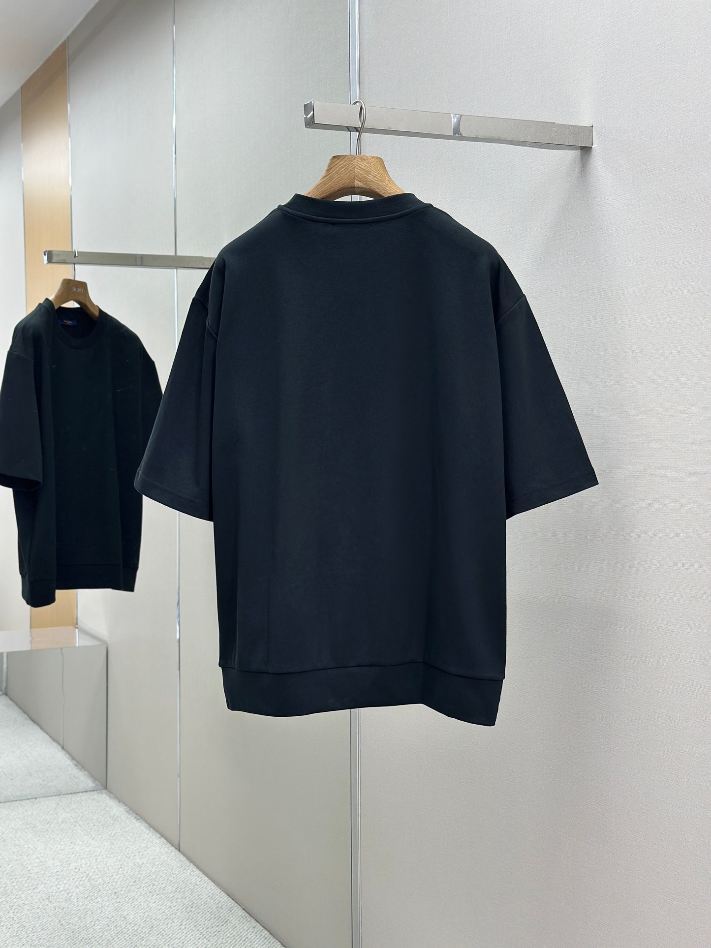 LOUI*V Embellished Jersey T-Shirt
