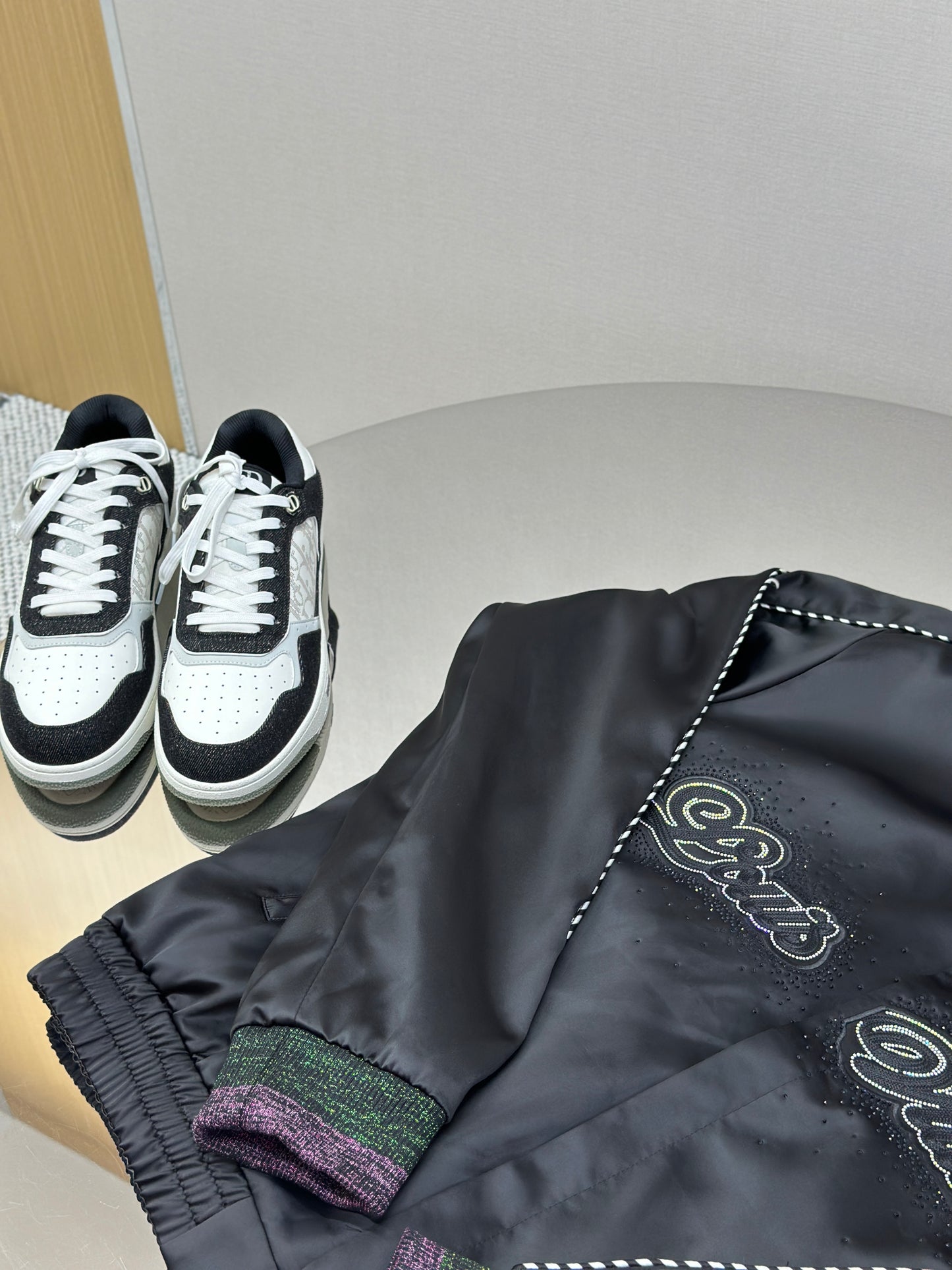 LOUI*V Embellished Souvenir Blouson