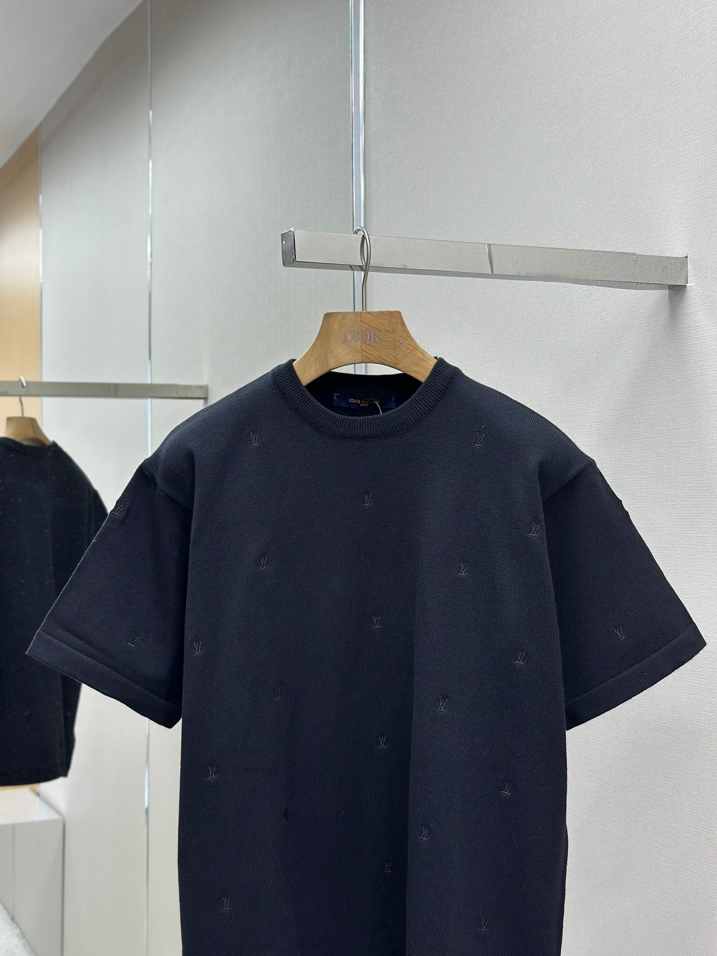LOUI*V Blason Embroidered Short-Sleeved Crewneck