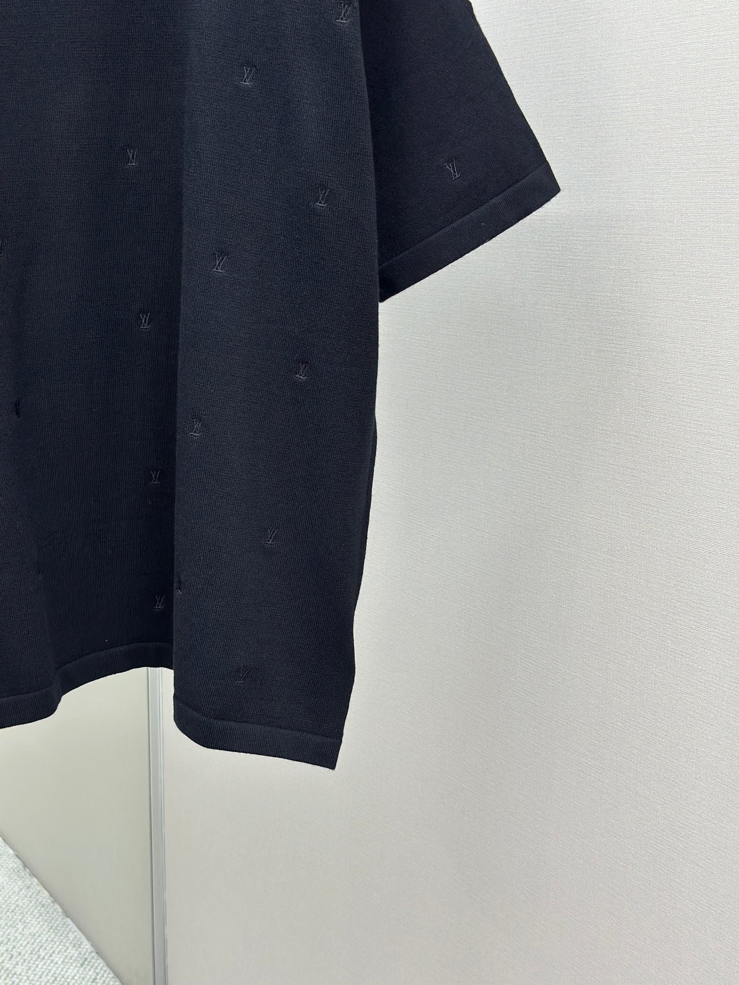LOUI*V Blason Embroidered Short-Sleeved Crewneck