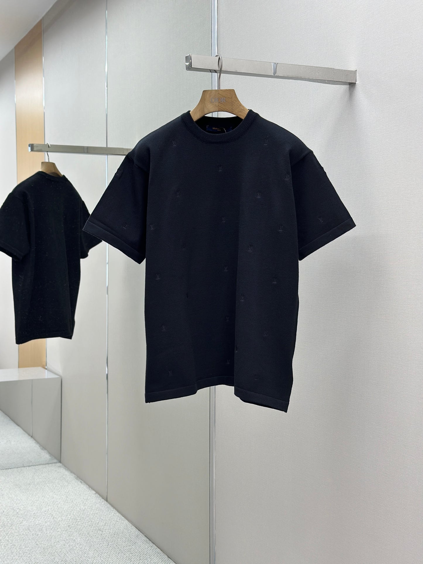 LOUI*V Blason Embroidered Short-Sleeved Crewneck