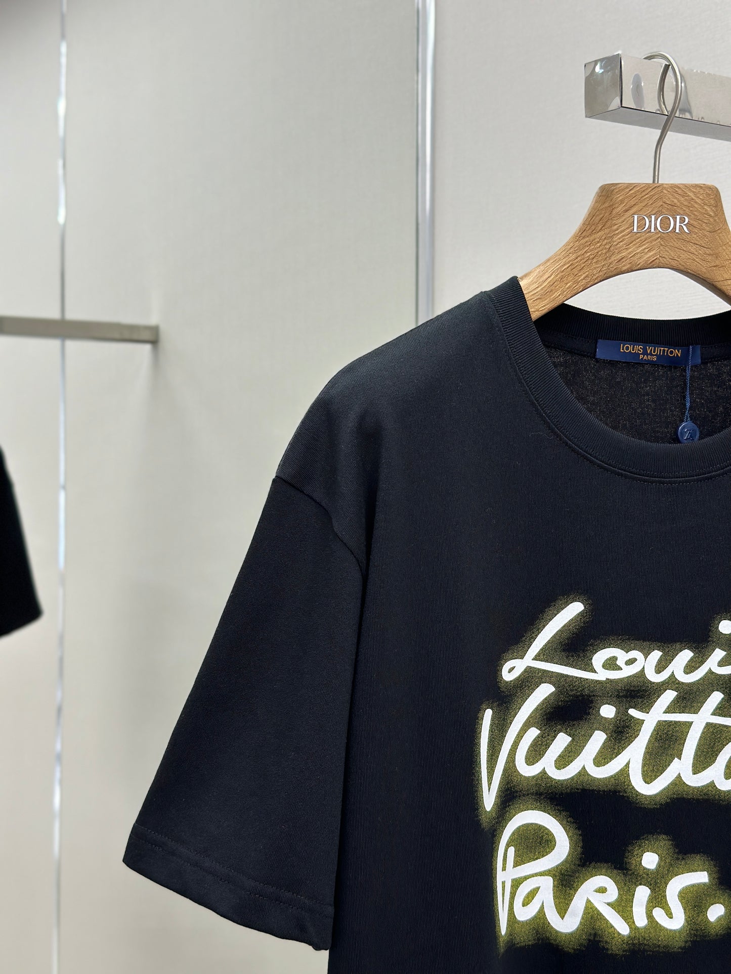 LOUI*V Glow Signature T-Shirt