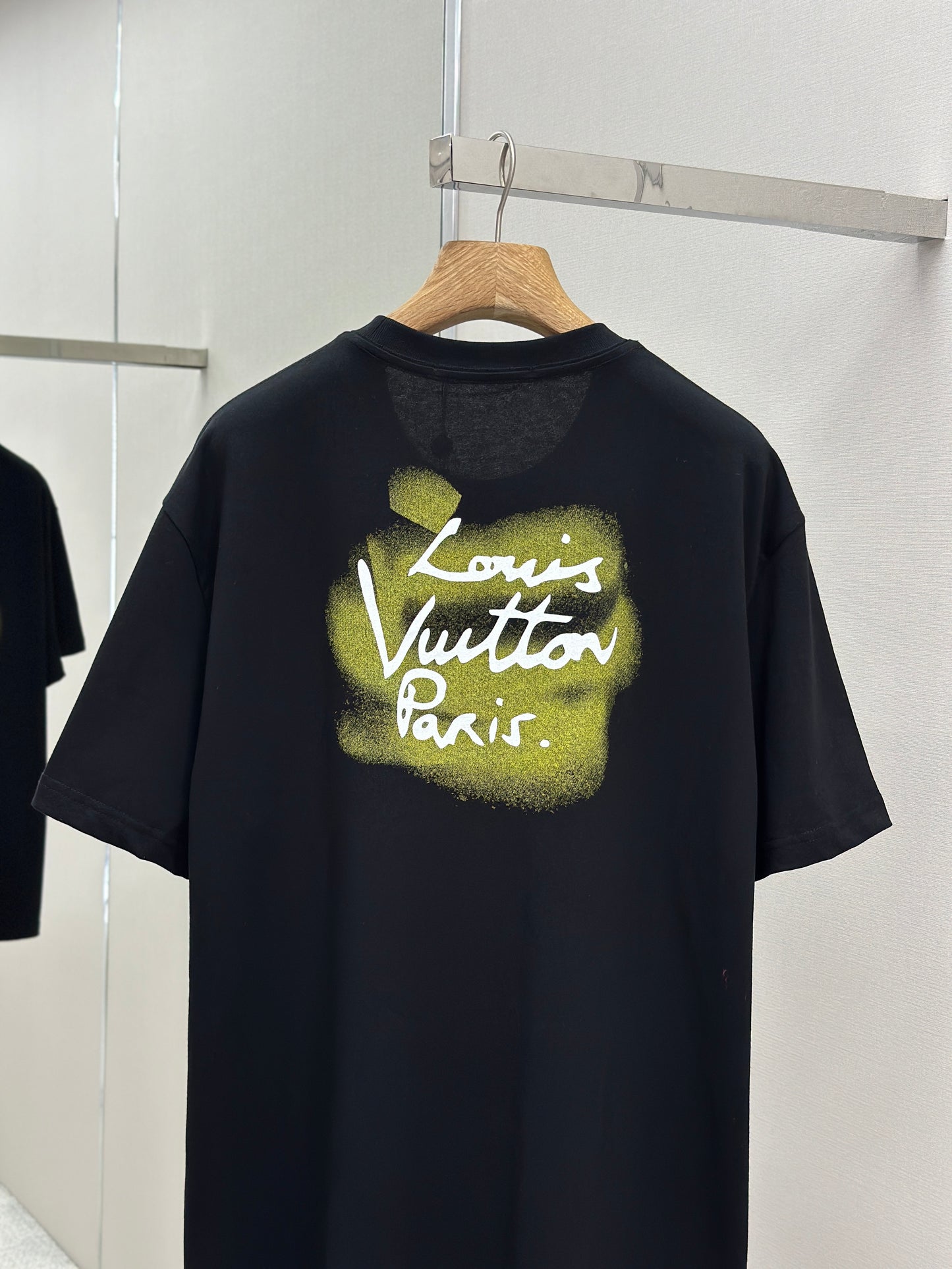 LOUI*V Glow Signature T-Shirt