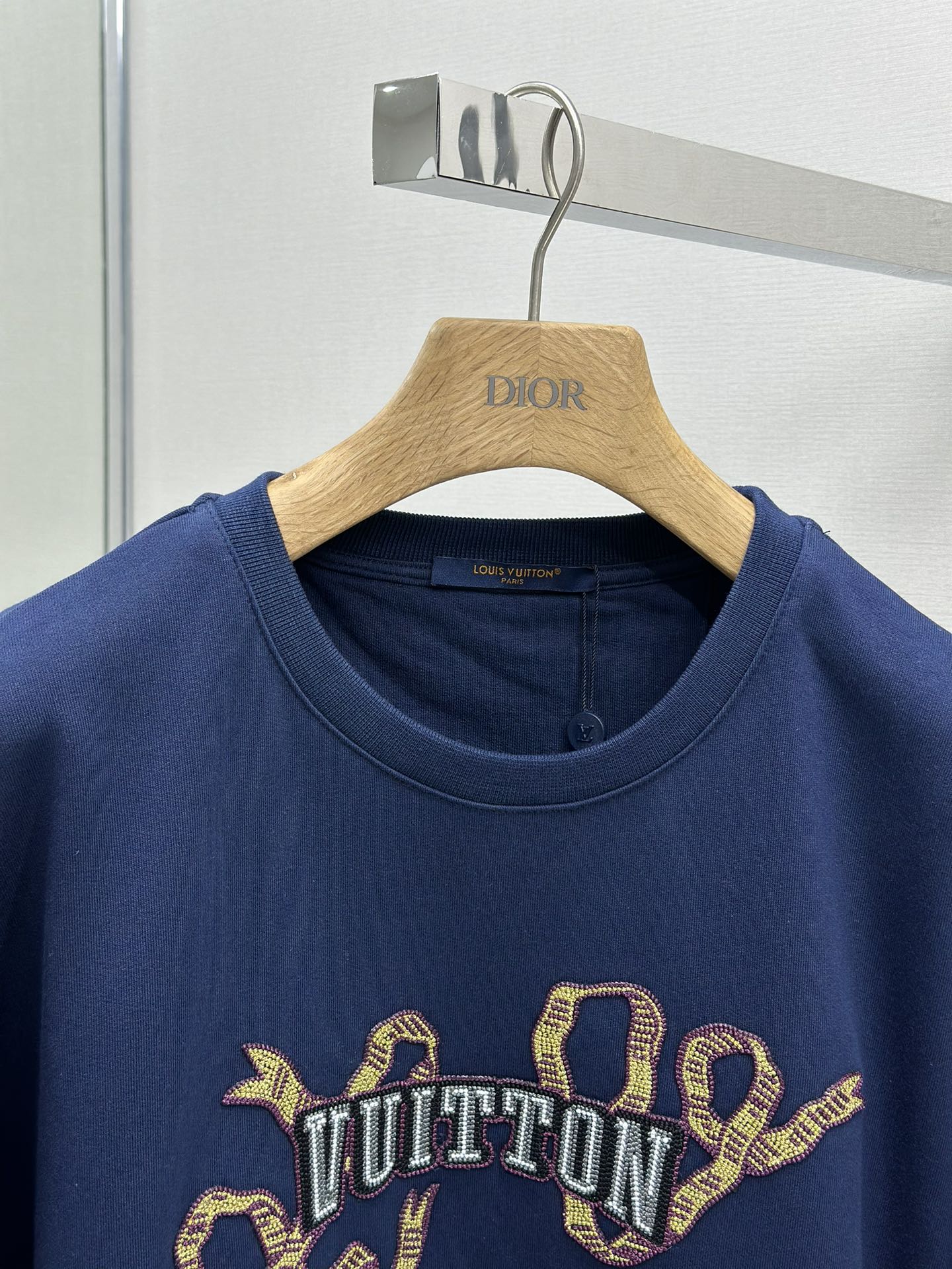 LOUI*V Embroidered Cotton Crewneck