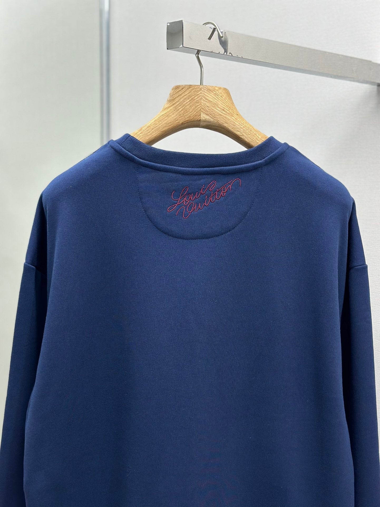 LOUI*V Embroidered Cotton Crewneck