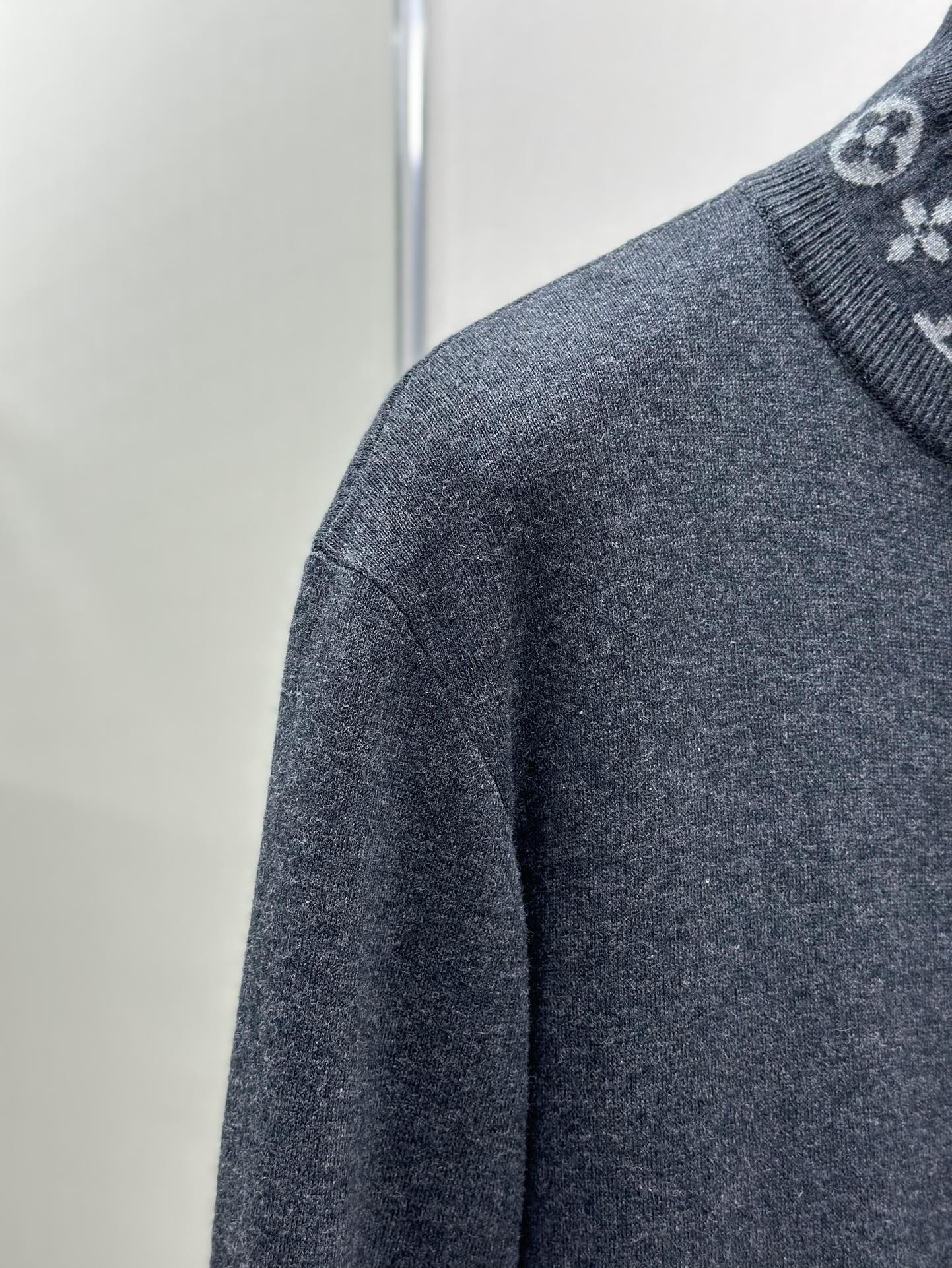 LOUI*V Double Face Knit Wool Travel Blouson