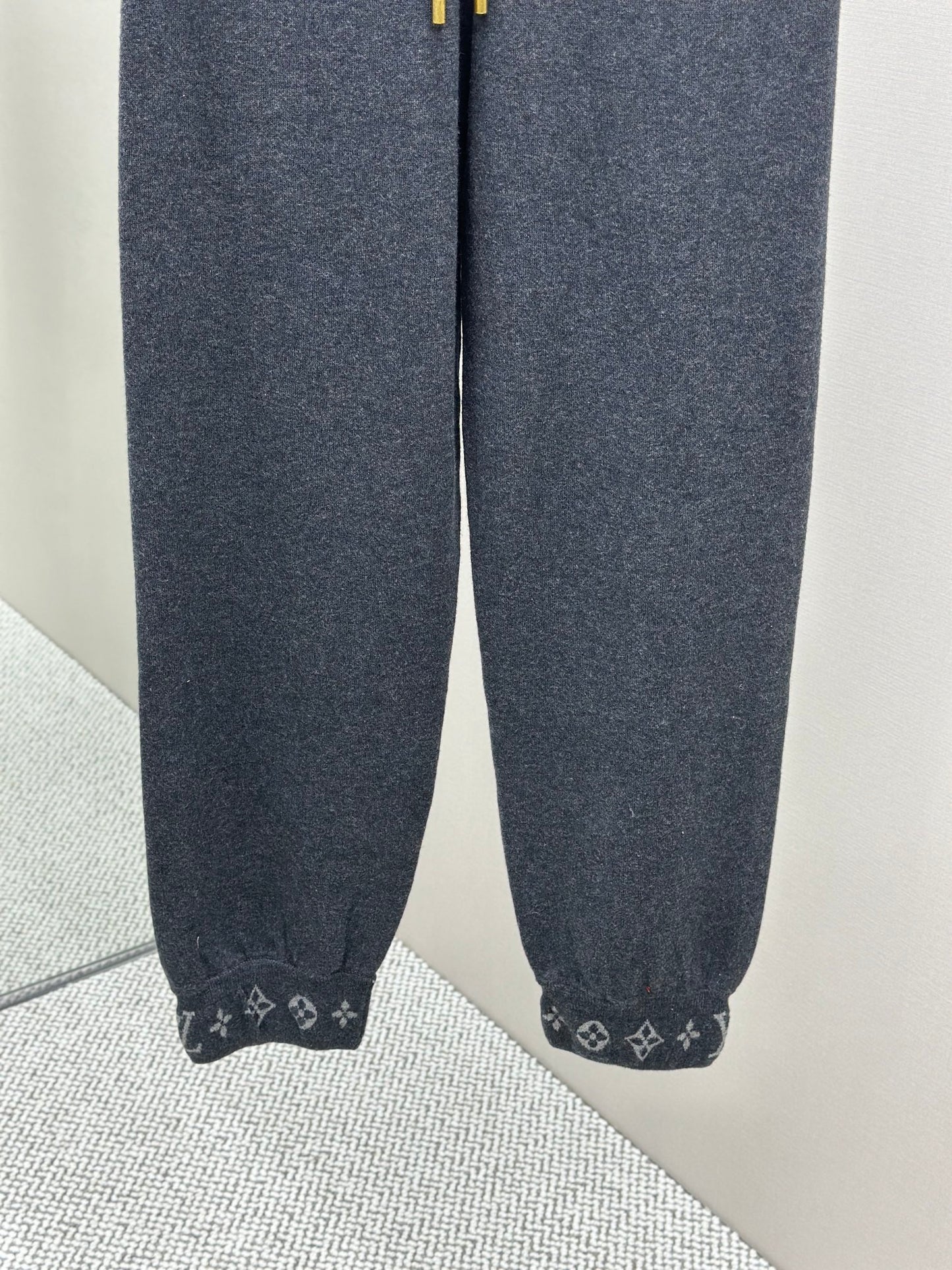 LOUI*V Double Face Knit Wool Travel Pants