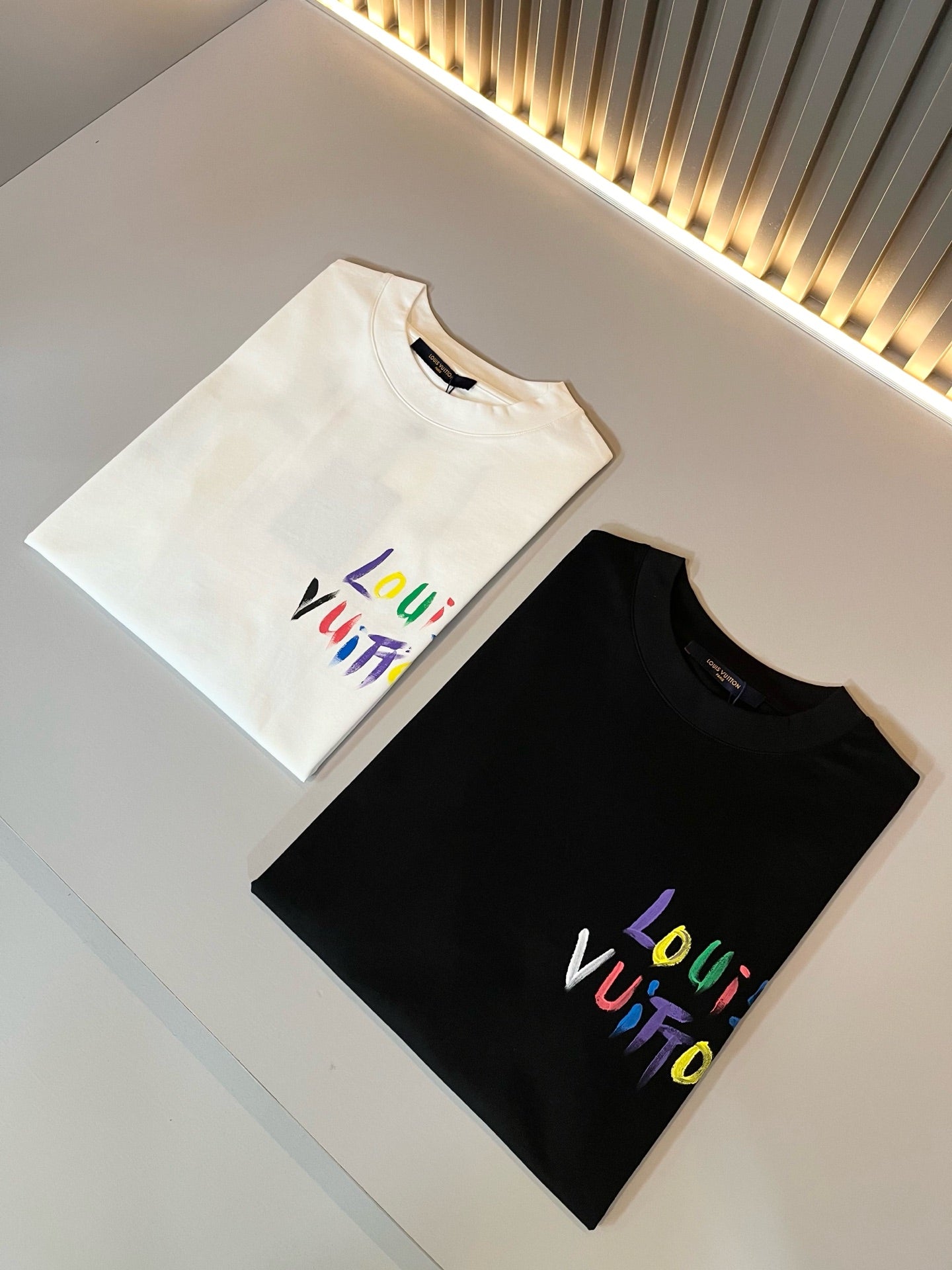 LOUI*V 2025ss new cotton graffiti t-shirt