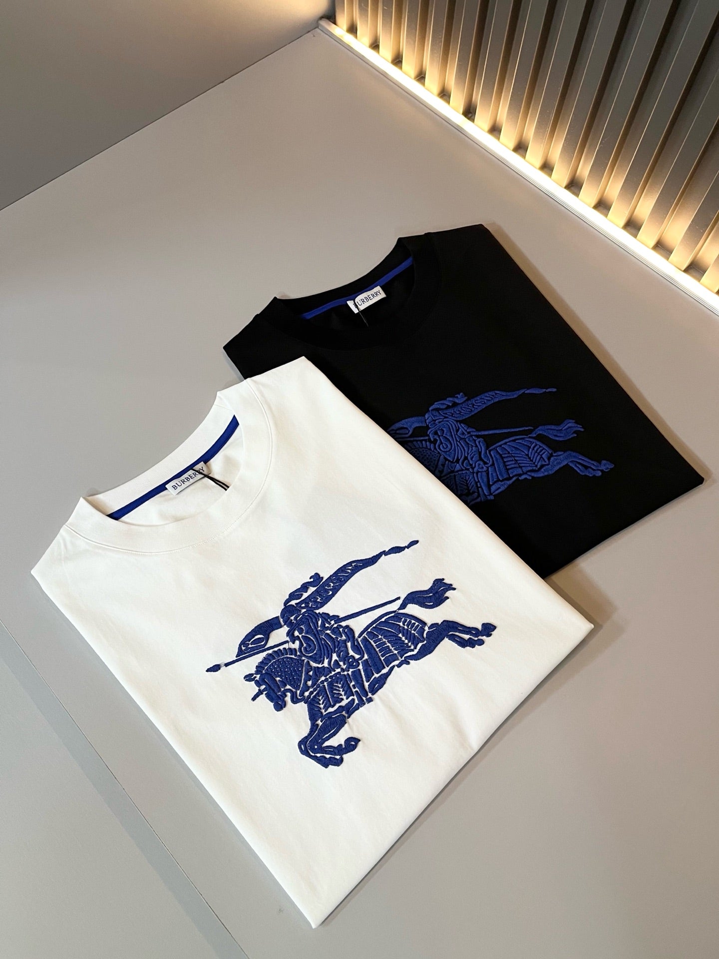 BURB* 2025ss new cotton t-shirt war horse pattern