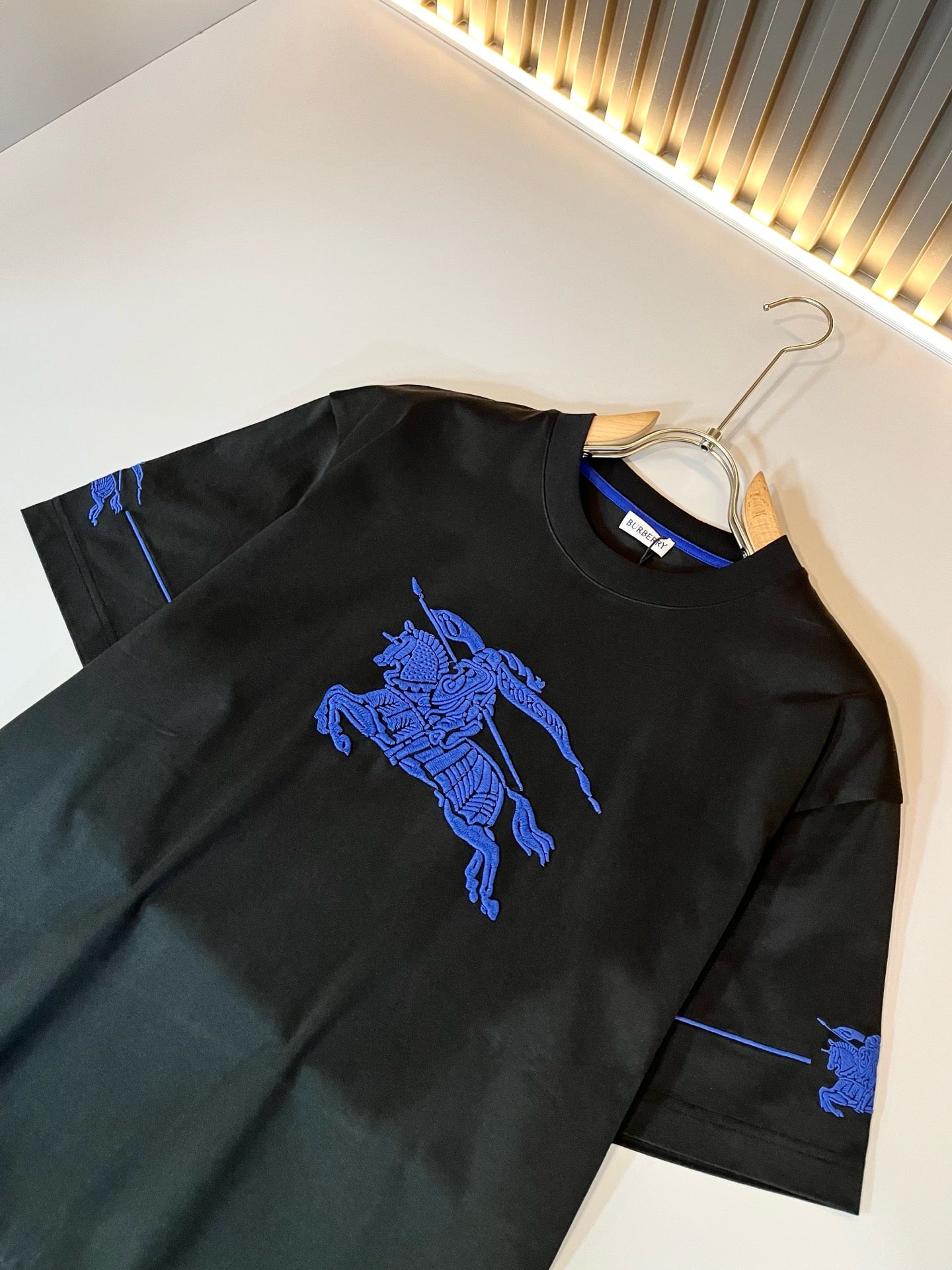 BURB* 2025ss new cotton t-shirt war horse pattern