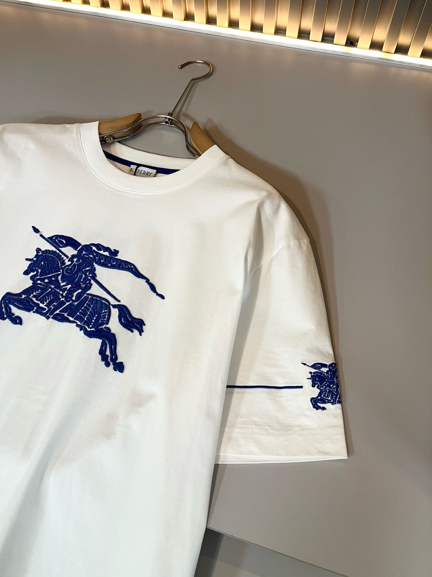 BURB* 2025ss new cotton t-shirt war horse pattern