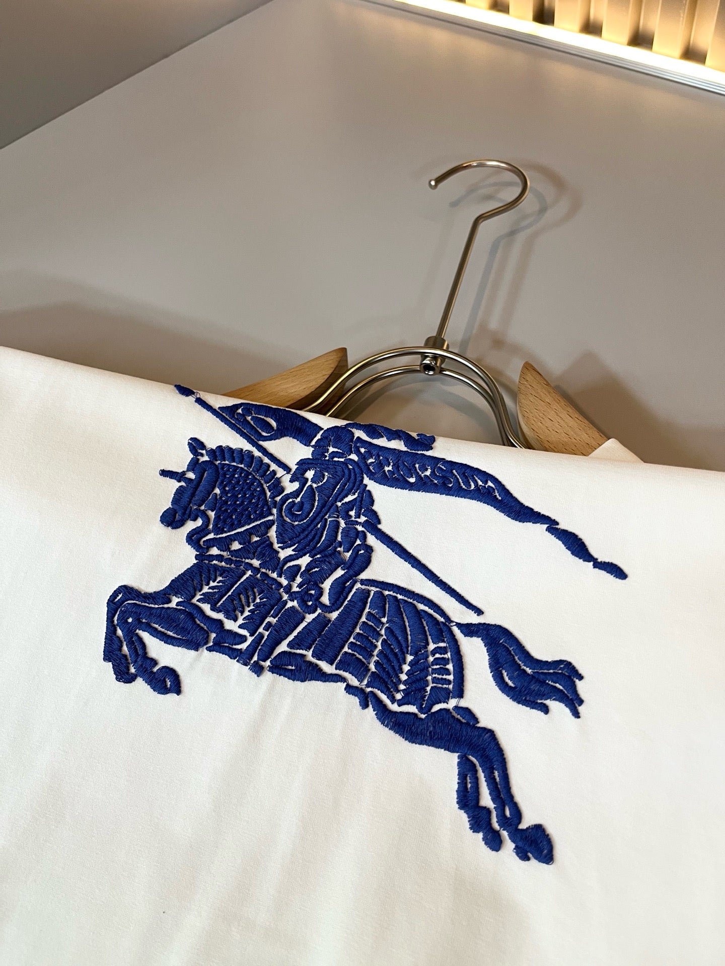 BURB* 2025ss new cotton t-shirt war horse pattern
