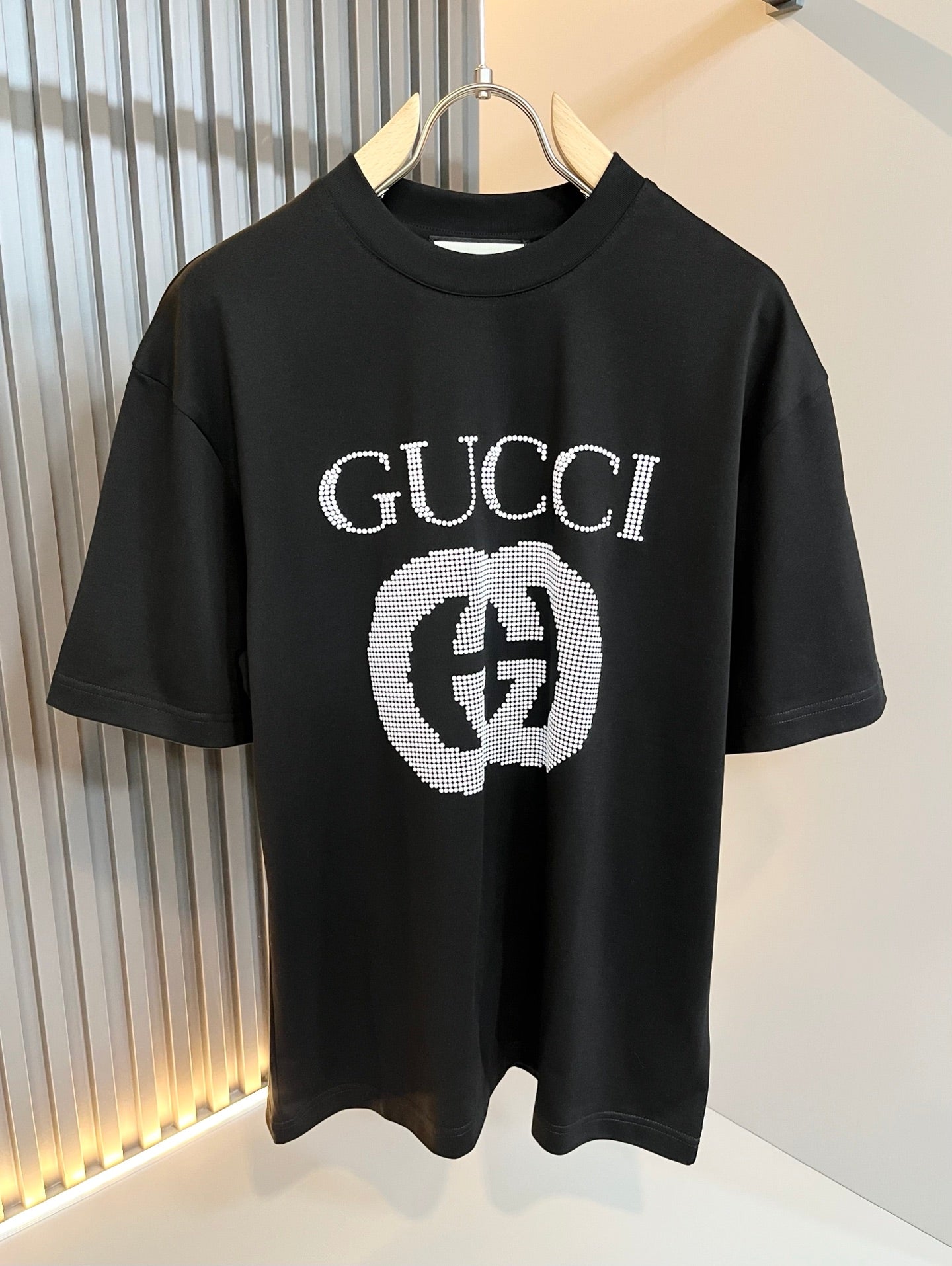 GUC*  2025ss new cotton t-shirt embossed logo