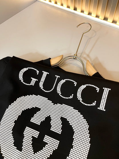 GUC*  2025ss new cotton t-shirt embossed logo