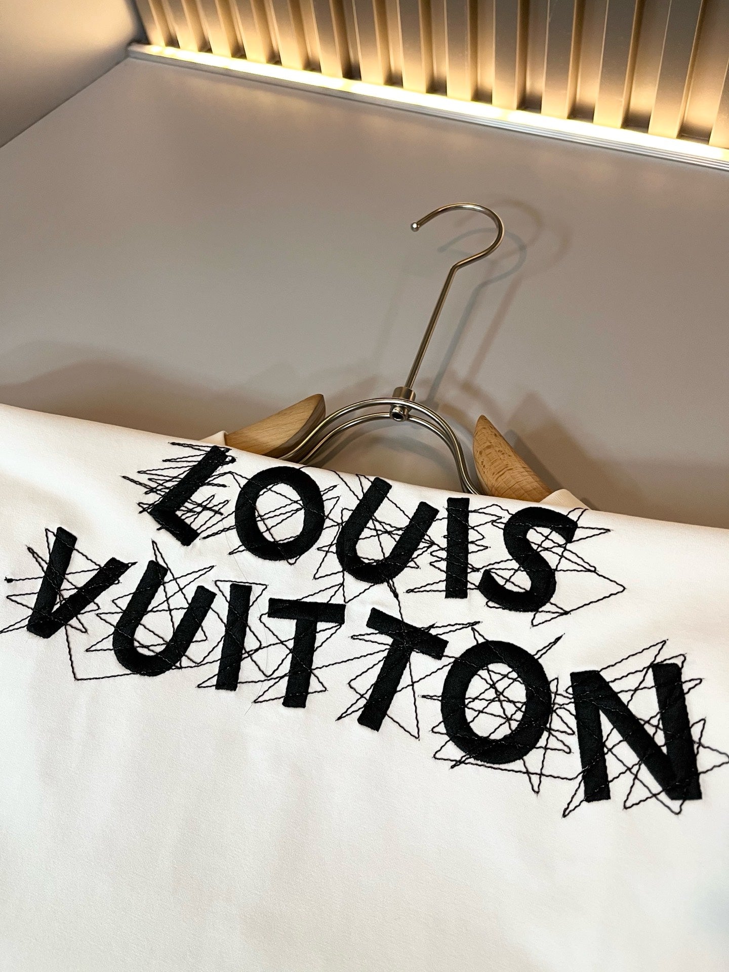 LOUI*V 2025ss new embroidery letters t-shirt