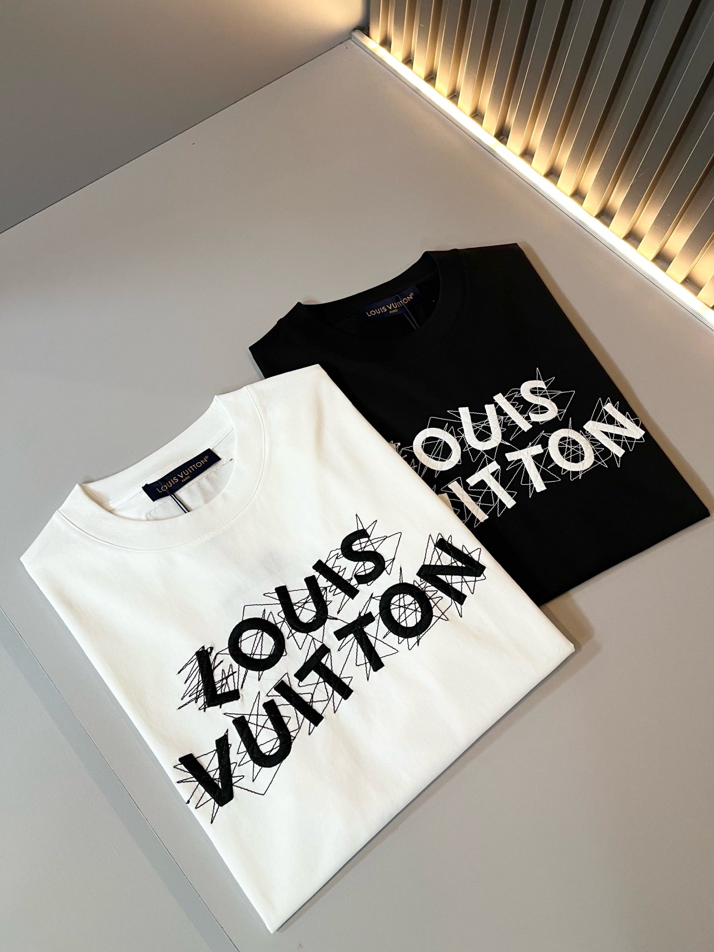 LOUI*V 2025ss new embroidery letters t-shirt