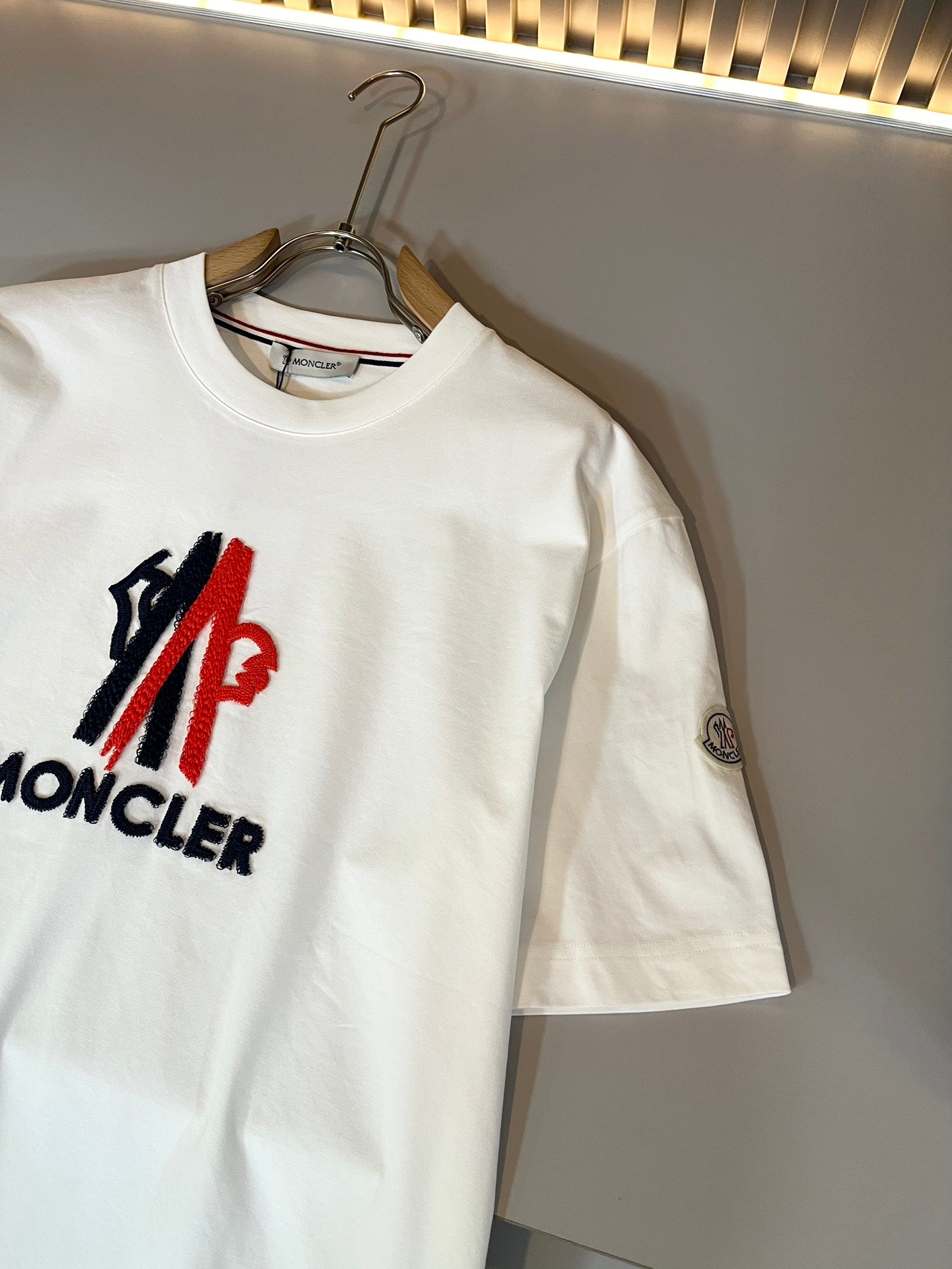 MONCL* 2025ss new t-shirt embroidery pattern