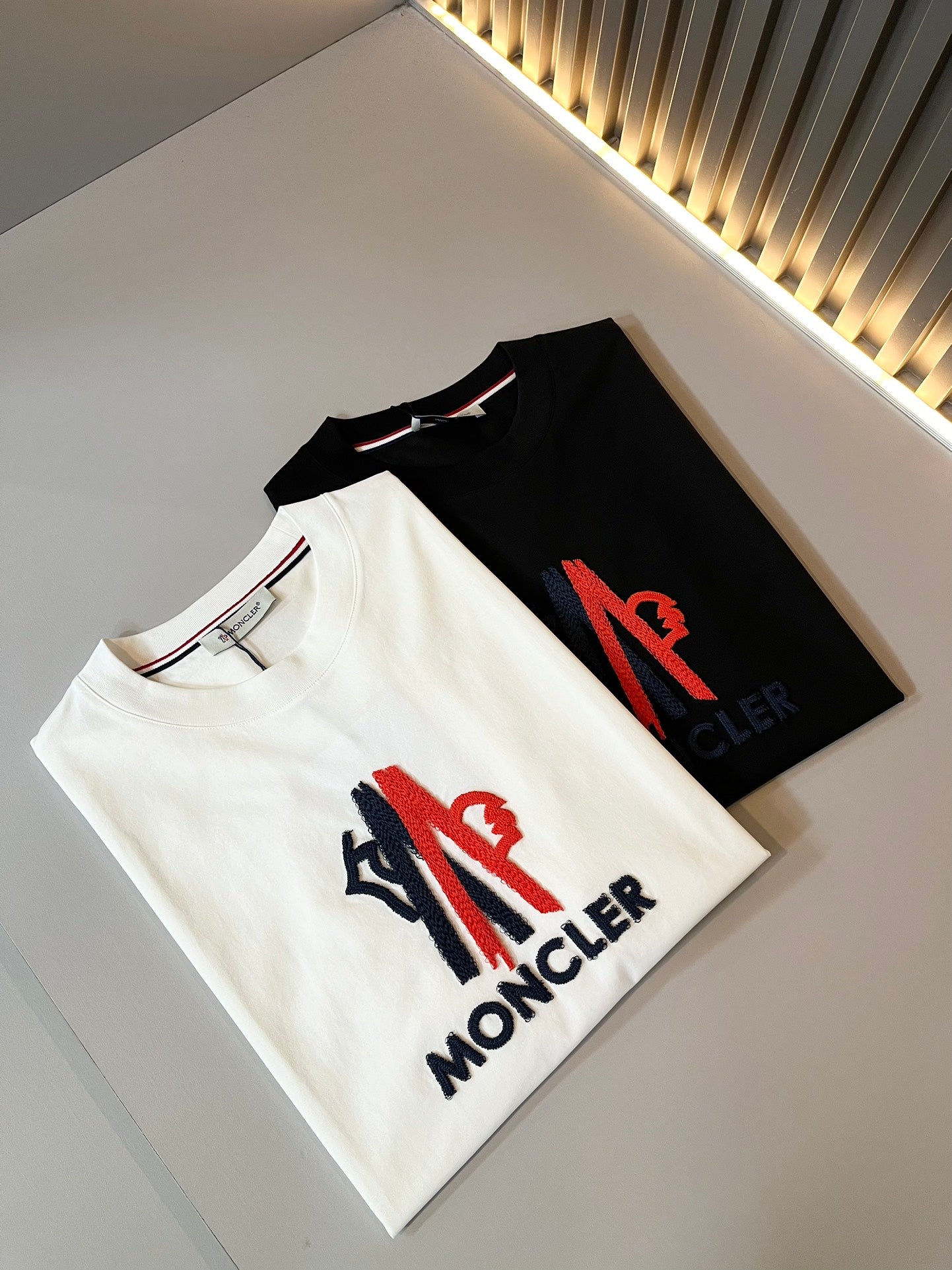 MONCL* 2025ss new t-shirt embroidery pattern