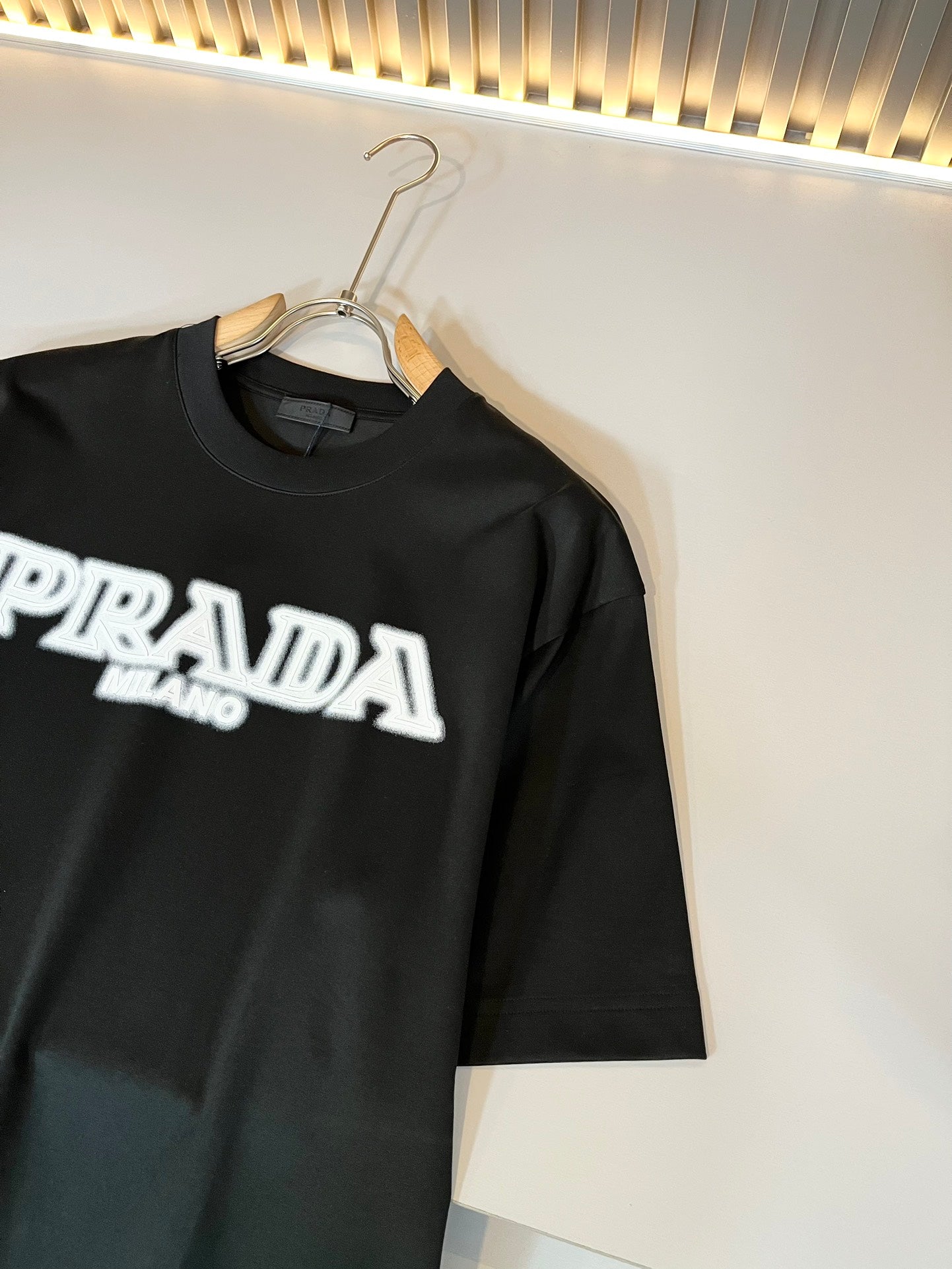 PRA* 2025ss new embossed printed pattern t-shirt