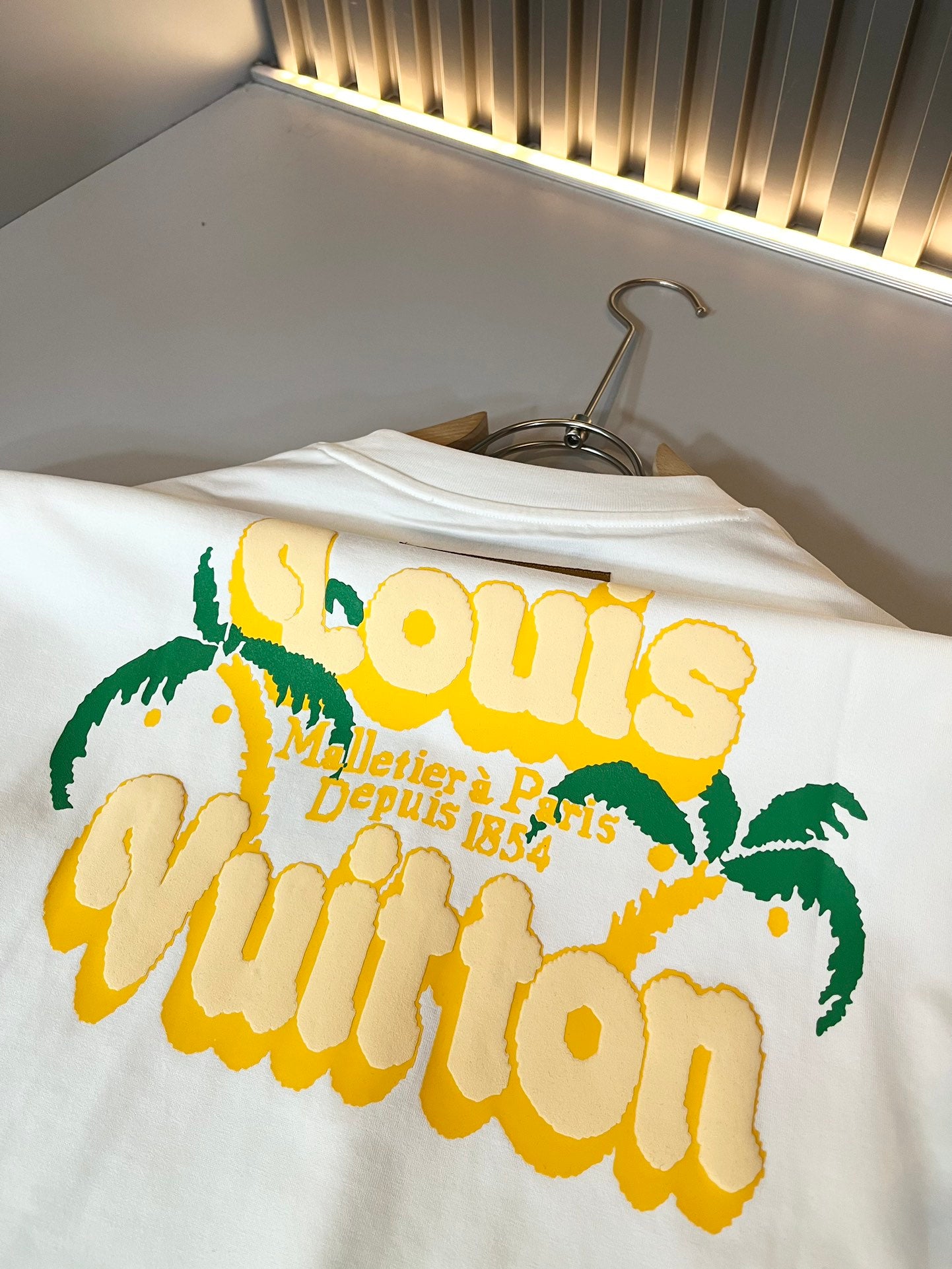 LOUI*V  new t-shirt signature logo print