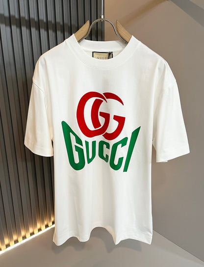 GUC*  new cotton t-shirt embossed logo