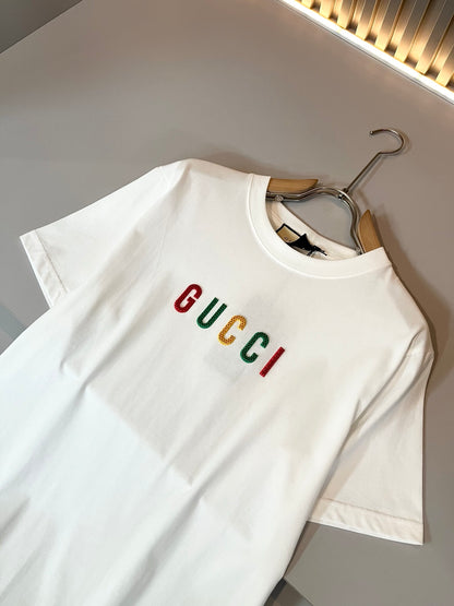 GUC*  new cotton t-shirt embossed logo