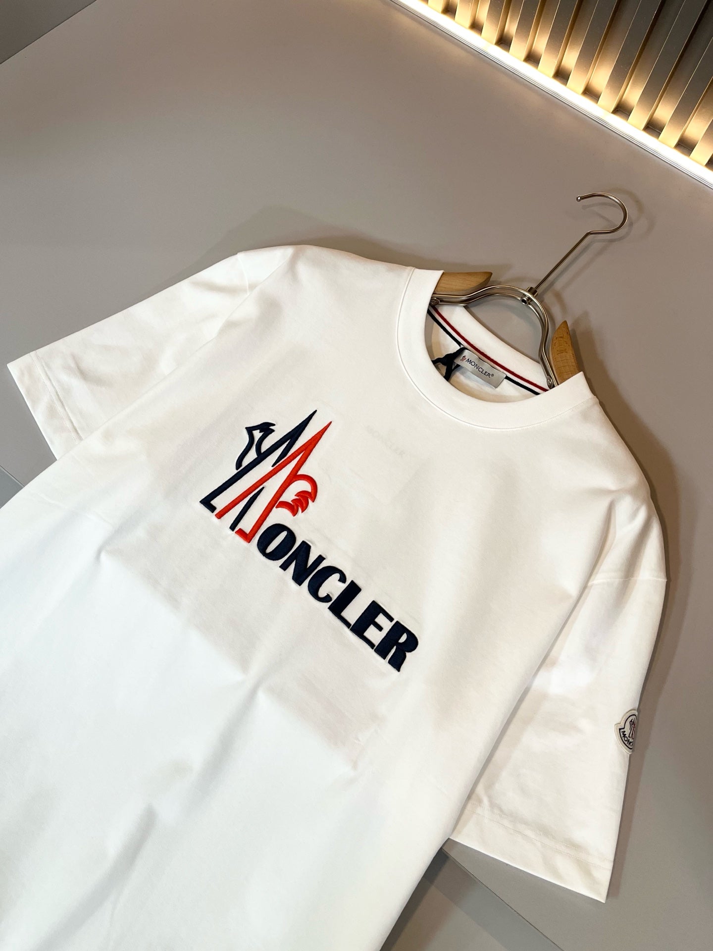 MONCL* 2025ss embroidered logo t-shirt