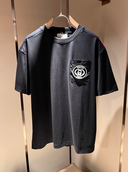 GUC* shoulder stripe logo cotton t-shirt