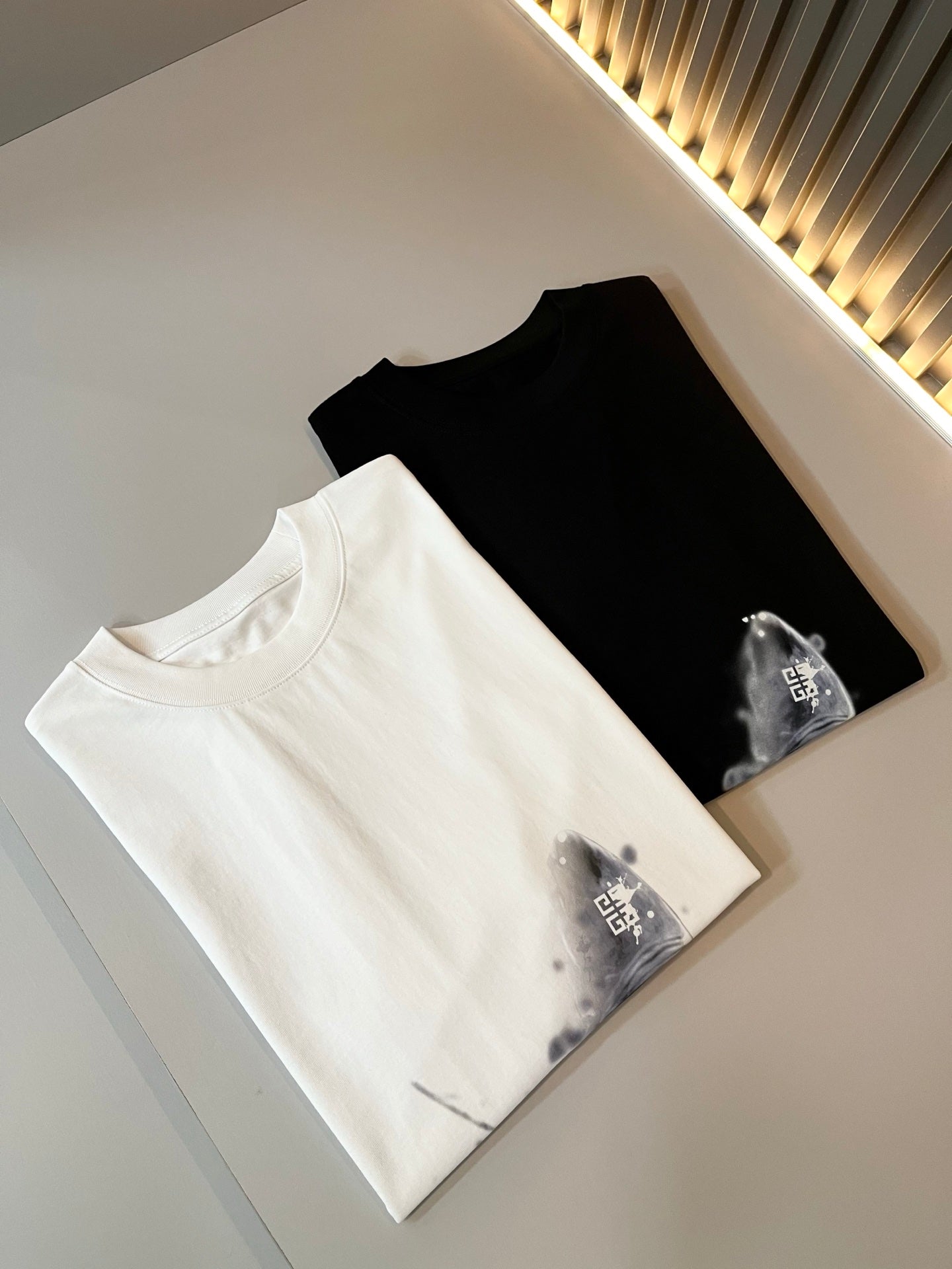 GIV* printed shark graphic t-shirt