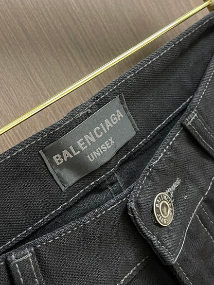 BALENC* Cut-Up Baggy Pants in black denim