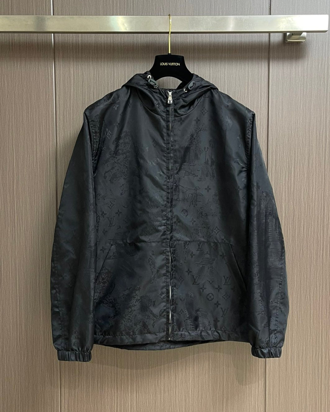LOUI*V Nylon Windbreaker