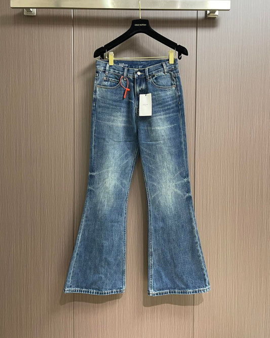CELI* flared surf jeans in summer dazed wash denim