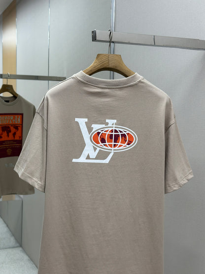LOUI*V Embellished Graphic Cotton T-Shirt