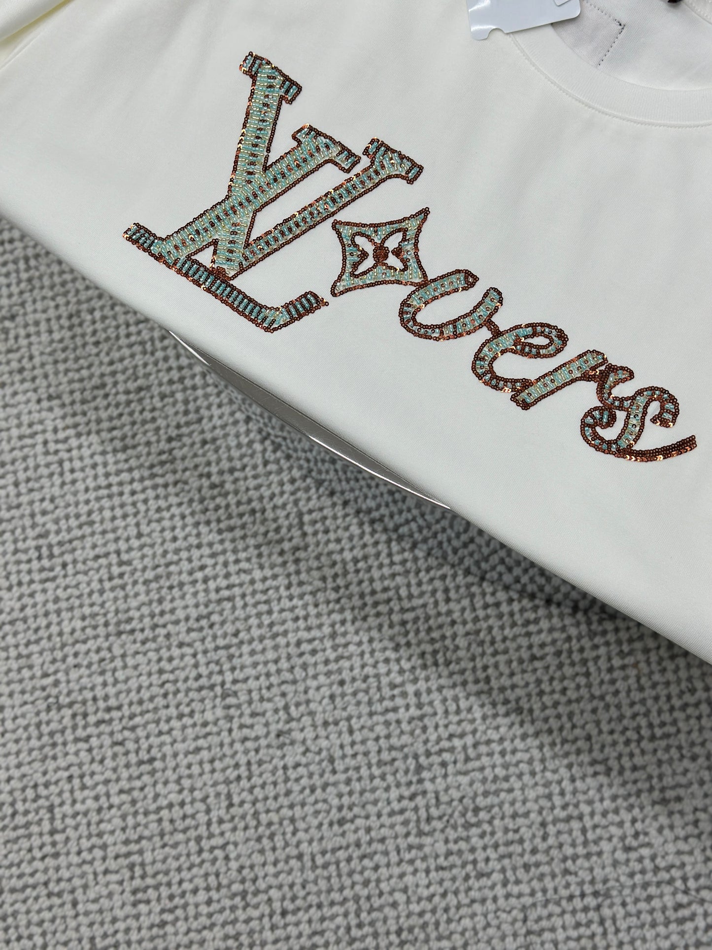 LOUI*V Embroidered Short-Sleeved T-Shirt