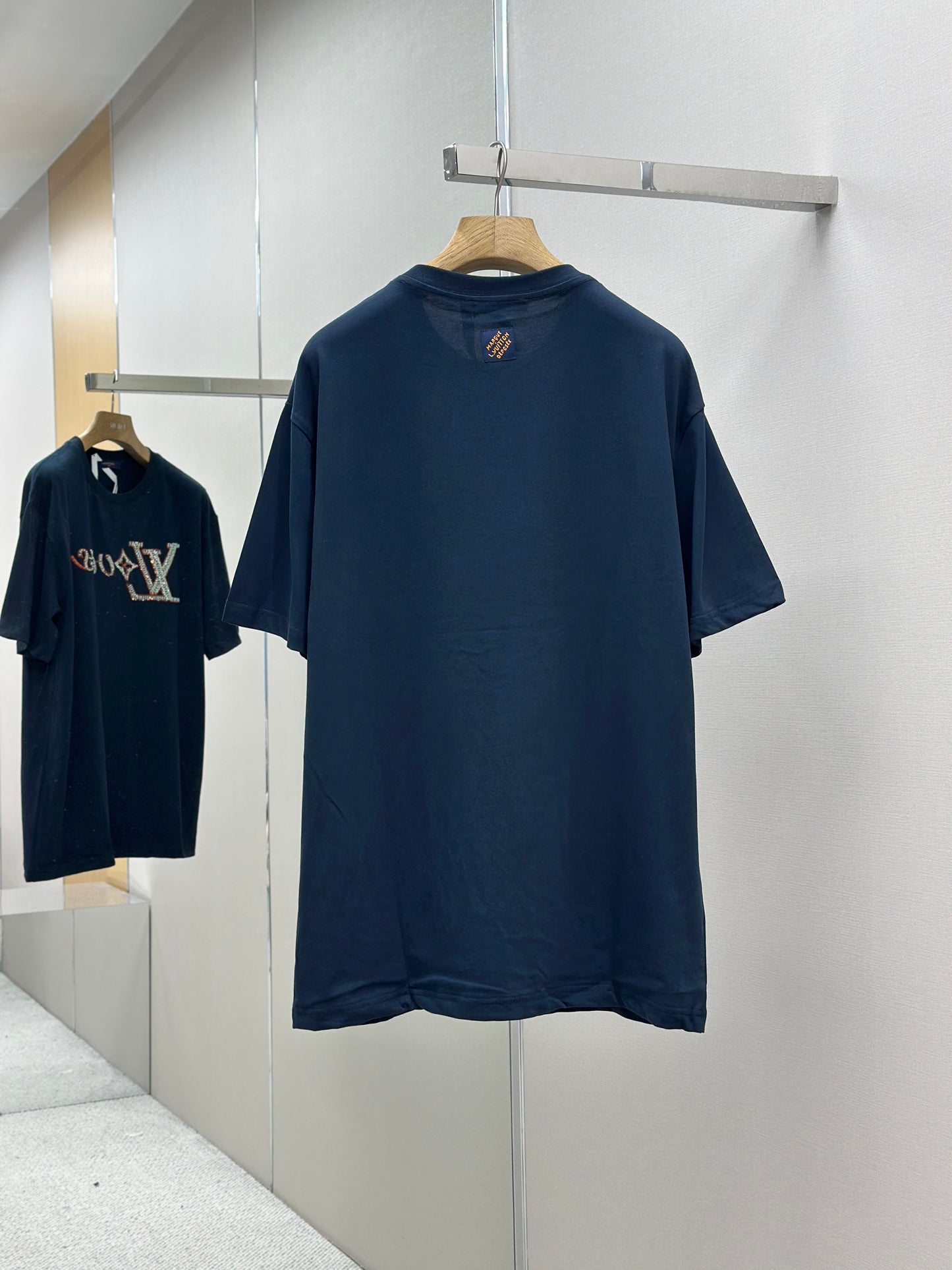 LOUI*V Embroidered Short-Sleeved T-Shirt