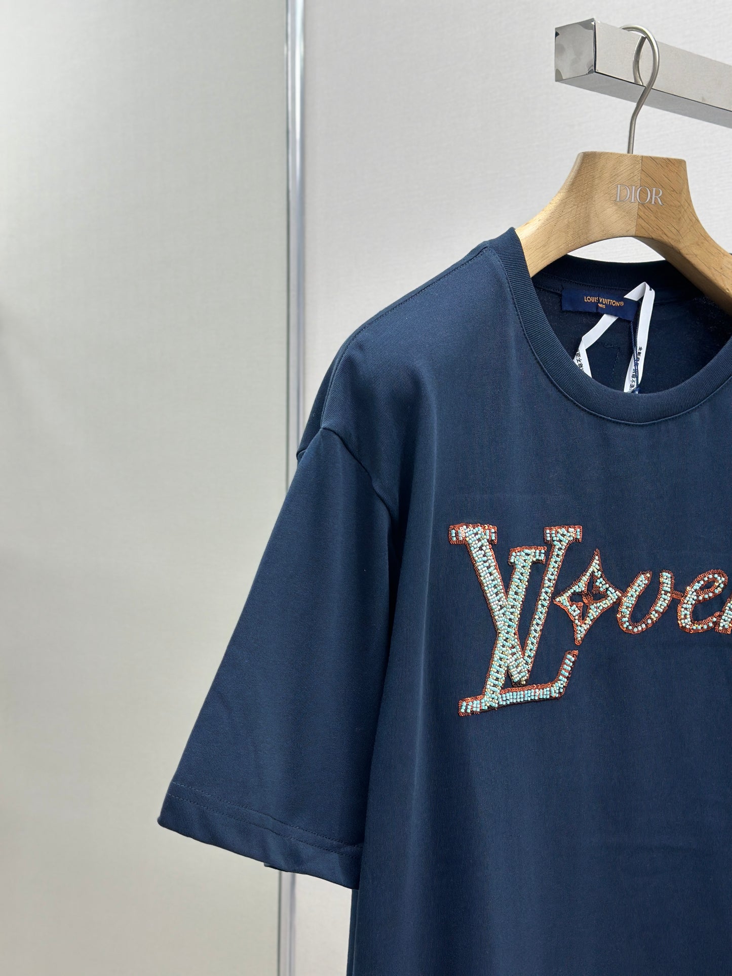 LOUI*V Embroidered Short-Sleeved T-Shirt