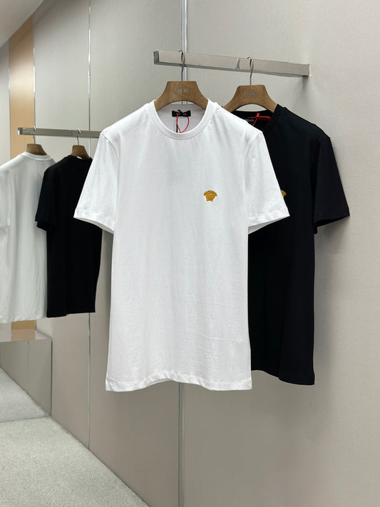 VERSA* Medusa T-Shirt