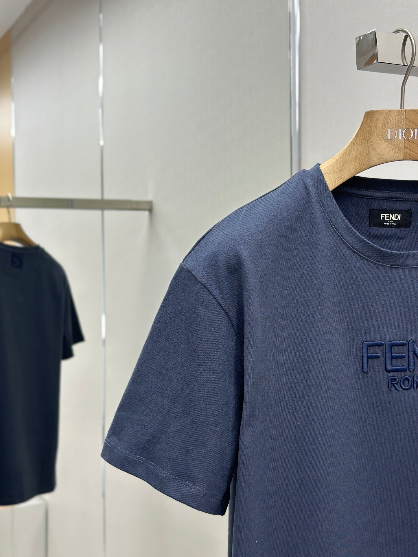 FEND1  Embellished with 3D-effect T-shirt