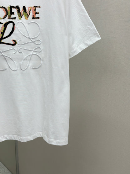 LOE*W Half Hand-Painted Graffiti Embroidered T-Shirt